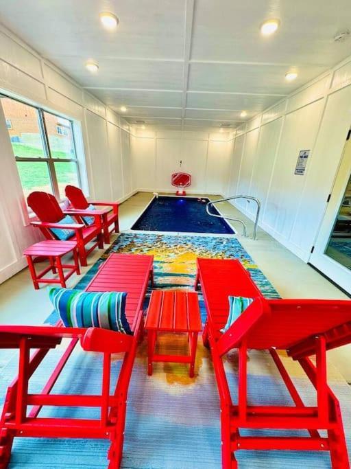 New! Indoor Pool/Ps 5/Hot Tub/Parkway Villa Pigeon Forge Bagian luar foto