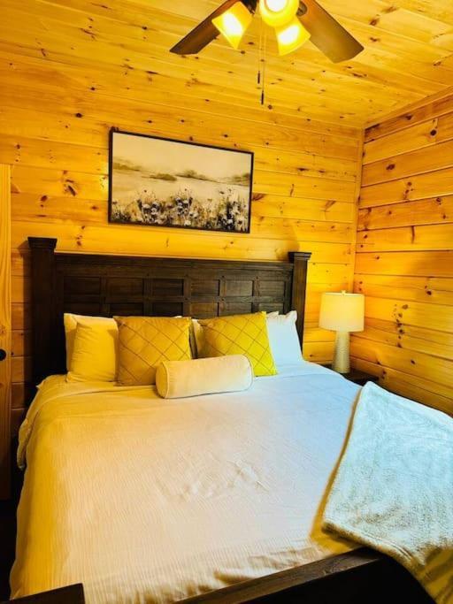 New! Indoor Pool/Ps 5/Hot Tub/Parkway Villa Pigeon Forge Bagian luar foto