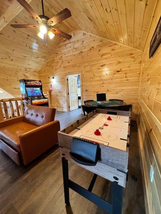New! Indoor Pool/Ps 5/Hot Tub/Parkway Villa Pigeon Forge Bagian luar foto